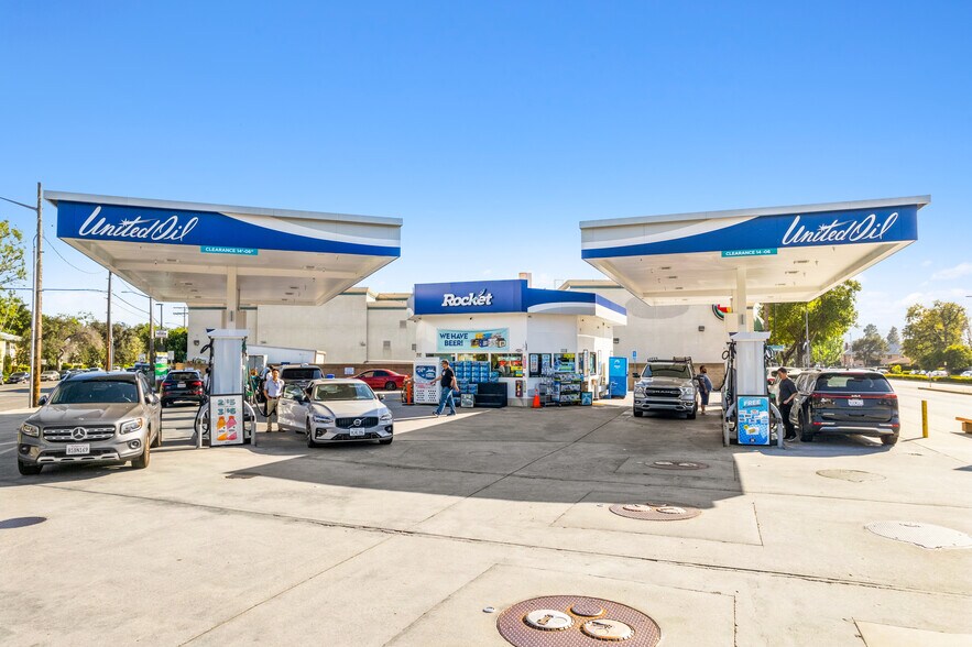 More Photos Of 1118 N Glendale Ave, Glendale Service Station For Sale