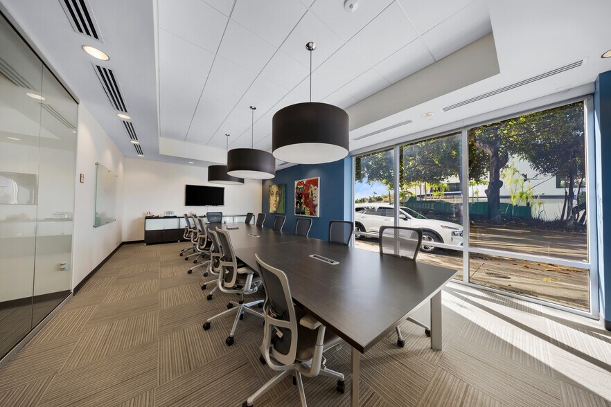 More Photos Of 2155 SW 22nd St, Miami Office For Lease