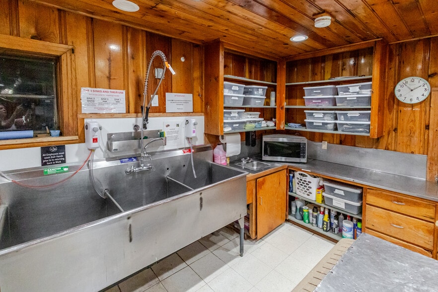 More Photos Of 6385 W White Mountain Blvd, Lakeside Lodge Meeting Hall For Sale