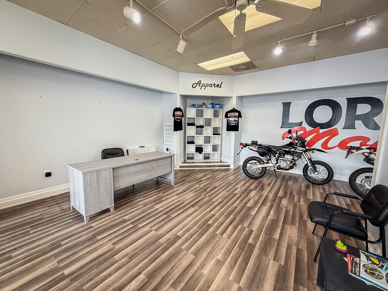 More Photos Of 195 New Castle Rd, Butler Storefront Retail Office For Sale