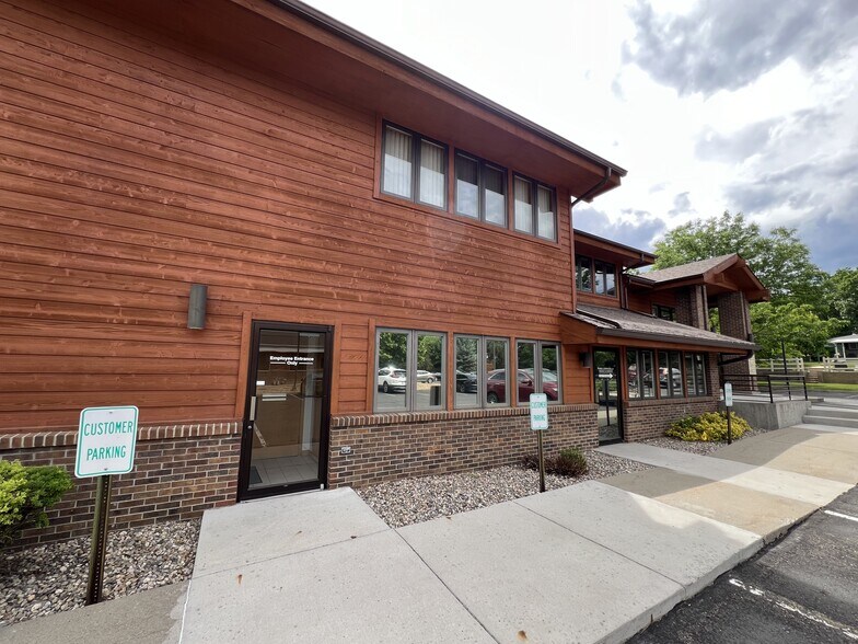 More Photos Of 1413-1435 W 29th St, Loveland Office For Sale
