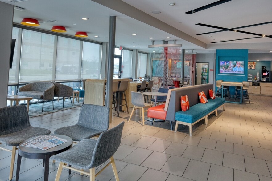 More Photos Of 5400 Rexora Dr, Beaumont Hotel For Sale