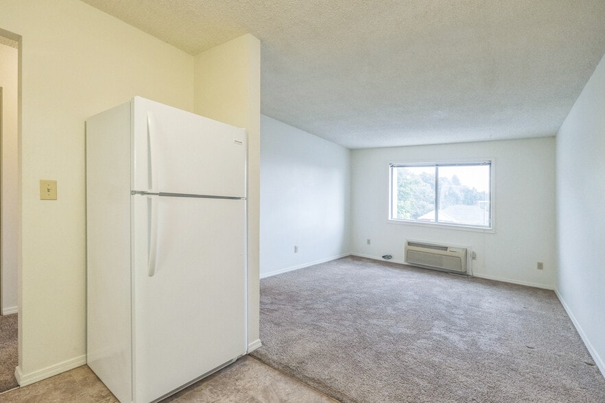 More Photos Of 1020 S 20th Ave, Yakima Apartments For Sale