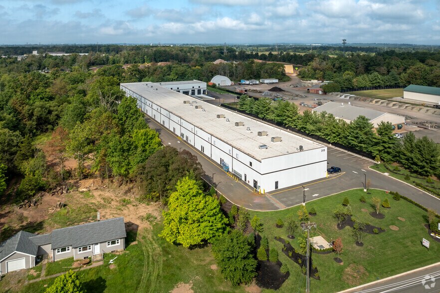More Photos Of 315 Roycefield Rd, Hillsborough Warehouse For Lease