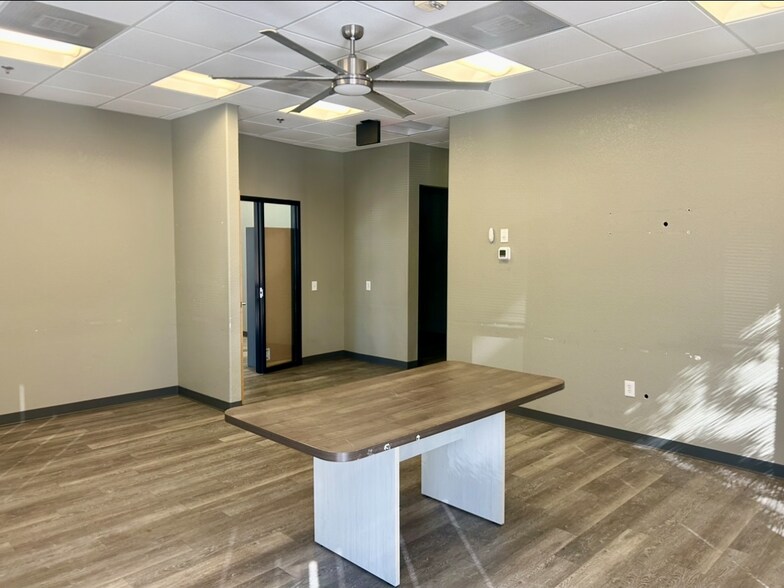 More Photos Of 8765 W Kelton Ln, Peoria Office For Lease