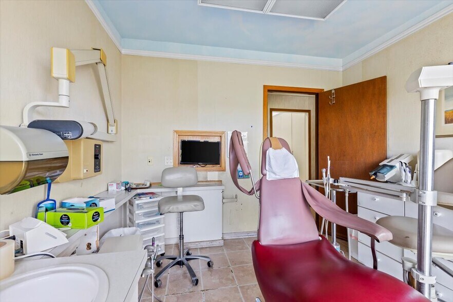 More Photos Of 781 Roza Dr, Zillah Healthcare For Sale