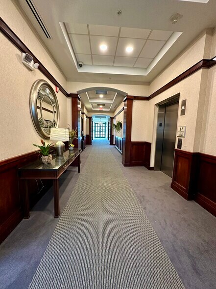 More Photos Of 204 Muirs Chapel Rd, Greensboro Office For Lease