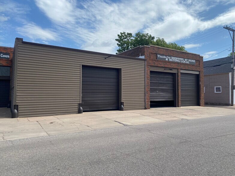 More Photos Of 301 N Washington Ave, Wellington General Retail For Sale