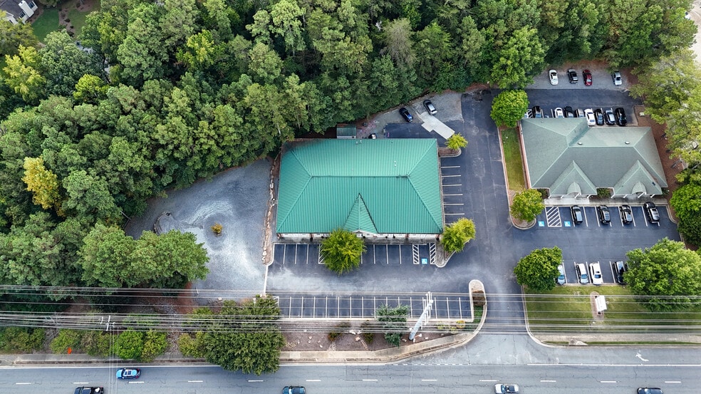 More Photos Of 3980 Shallowford Rd, Marietta Office For Sale
