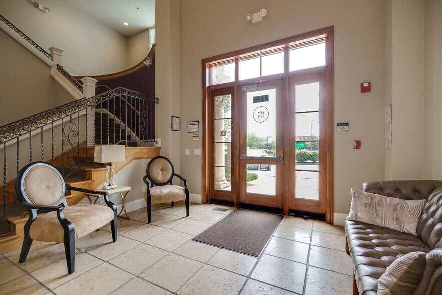 More Photos Of 2496 Commons Blvd, Dayton Loft Creative Space For Sale