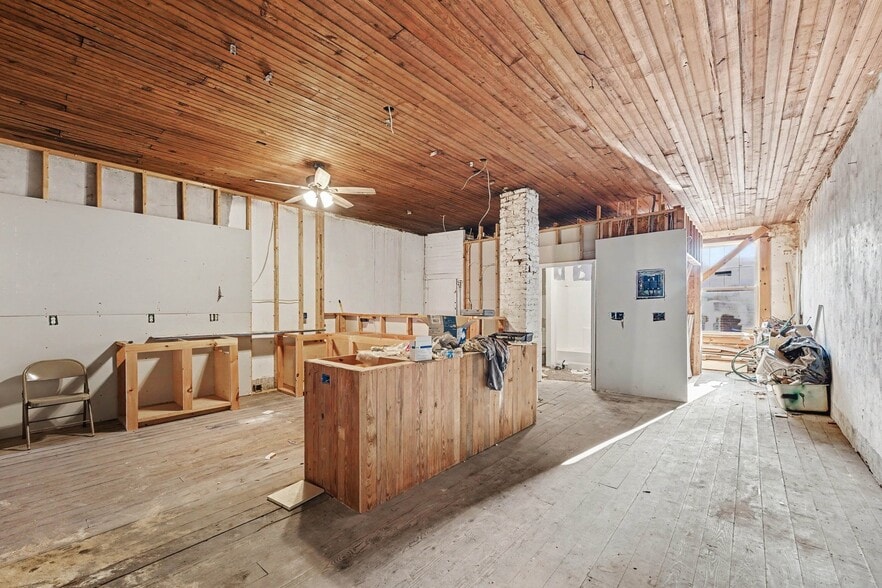 More Photos Of 100 S Market St, Madison Restaurant For Sale