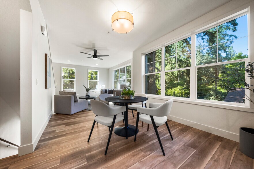 More Photos Of 15948 Quarry Rd, Lake Oswego Apartments For Sale