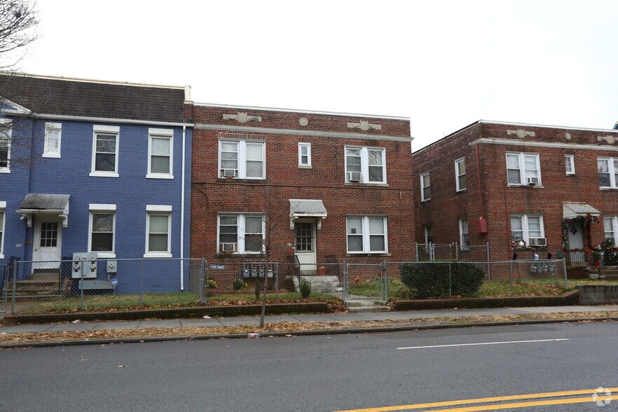 More Photos Of 1633 W Virginia Ave NE, Washington Apartments For Sale