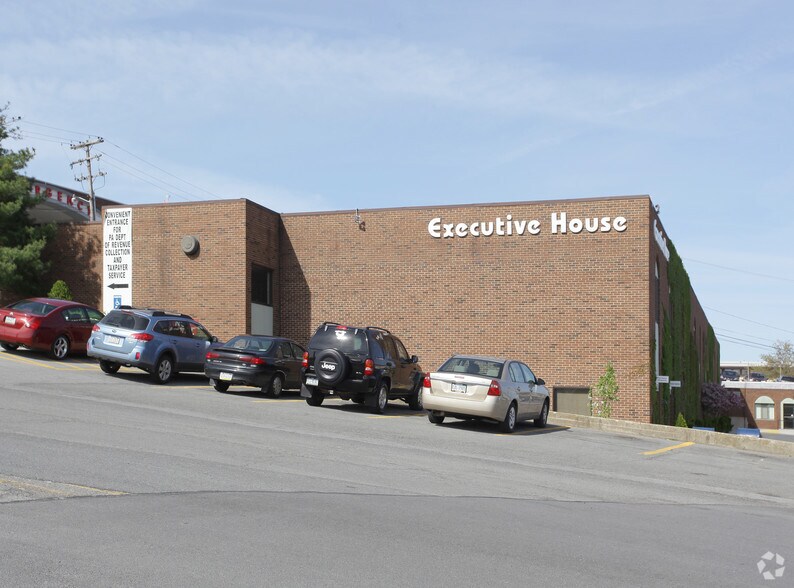 More Photos Of 615 Howard Ave, Altoona Medical For Lease