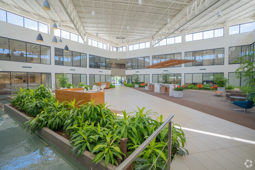 More Photos Of 4511 N Himes Ave, Tampa Office Residential For Lease