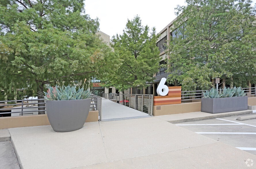 More Photos Of 5000 Riverside Dr, Irving Coworking Space