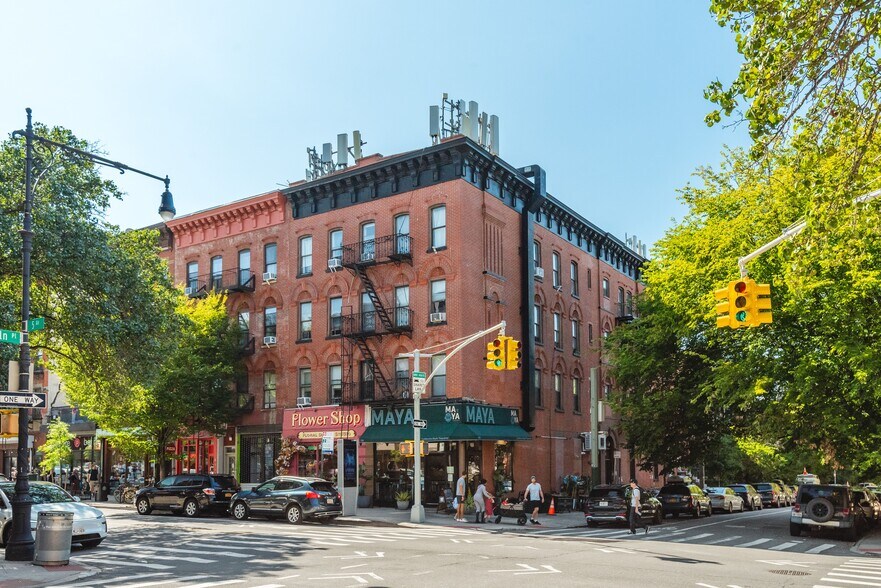 More Photos Of 14 Lincoln Pl, Brooklyn Apartments For Sale