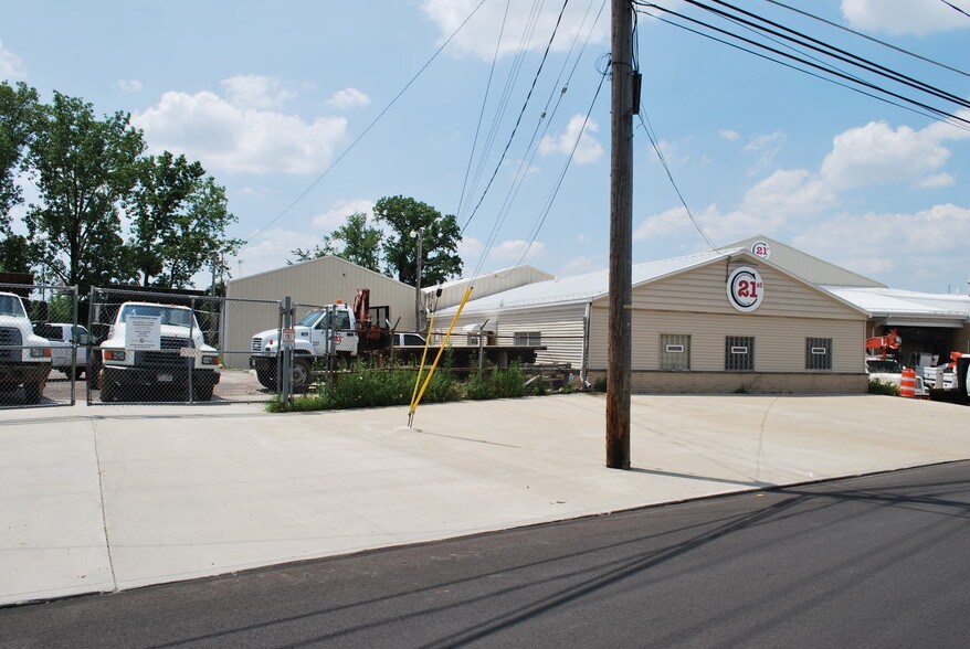 More Photos Of 13921-13995 Enterprise Ave, Cleveland Manufacturing For Sale
