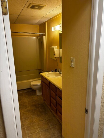 More Photos Of , Denver General Retail For Sale