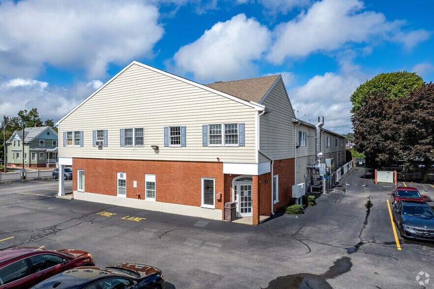 More Photos Of 935 Park Ave, Cranston General Retail For Lease