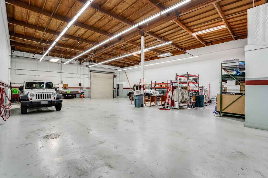 More Photos Of 1305-1331 Rollins Rd, Burlingame Warehouse For Lease
