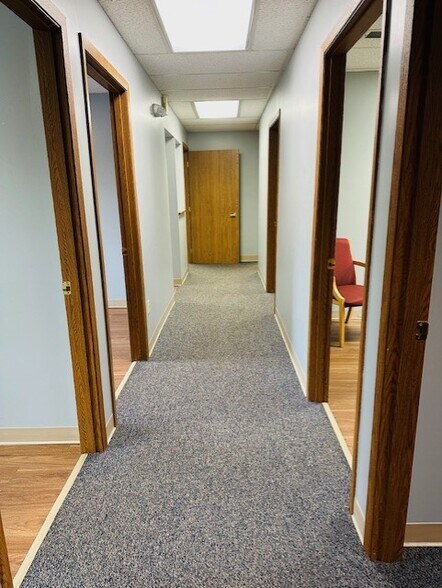 More Photos Of 5676 Steubenville Pike, McKees Rocks Medical For Lease