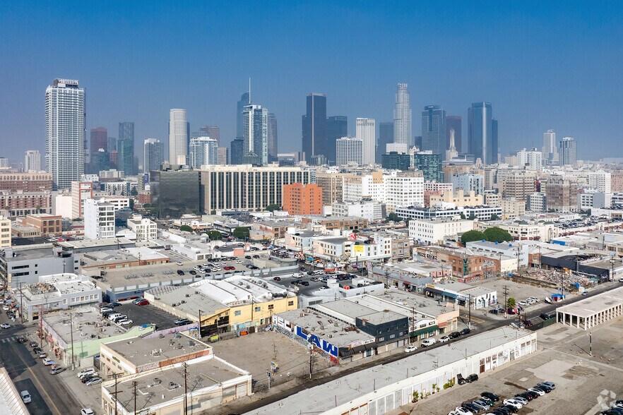 More Photos Of 510 E Olympic Blvd, Los Angeles Storefront Retail Office For Sale