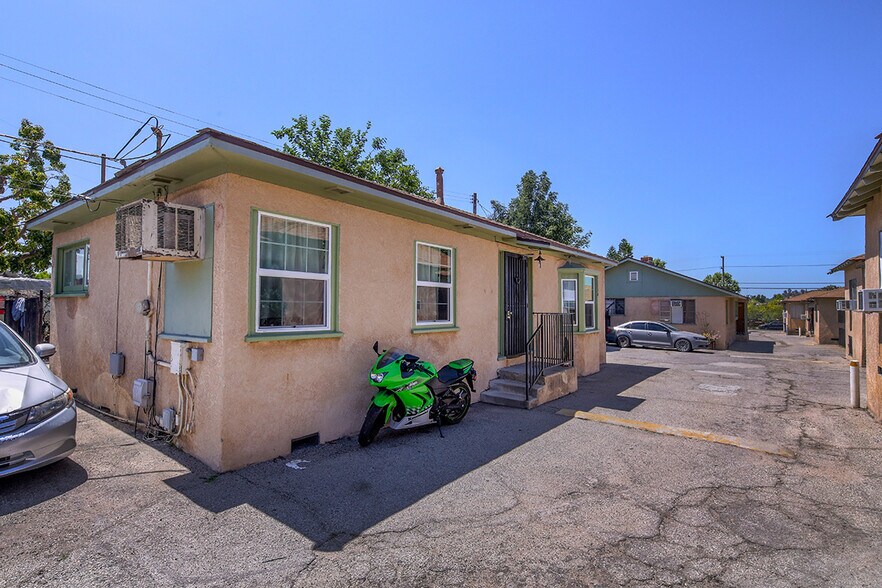 More Photos Of 12528 Bradley Ave, Sylmar Apartments For Sale