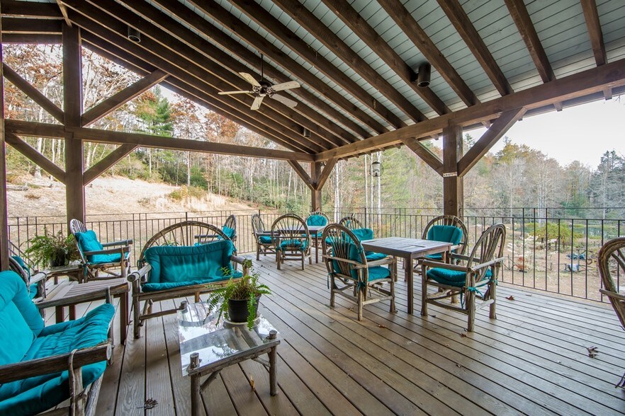 More Photos Of 111 Fiddlehead Ln, Zirconia Specialty For Sale