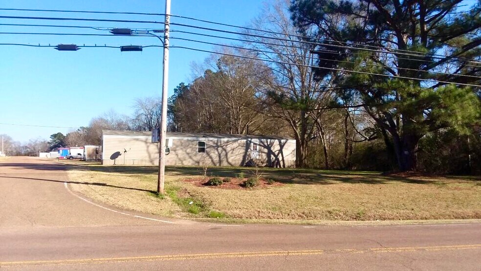 More Photos Of 100 Maddox Dr, Crystal Springs Manufactured Housing Mobile Home Park For Sale