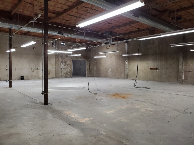 More Photos Of 103 B St, Marysville Warehouse For Lease