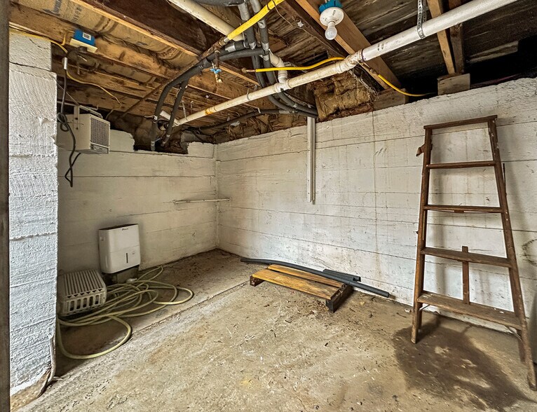 More Photos Of 2080 Milford Rd, East Stroudsburg Restaurant For Lease