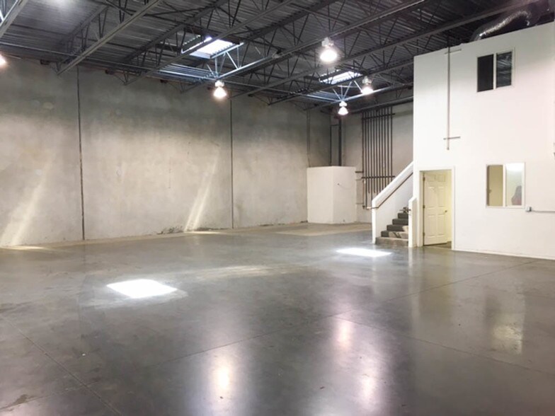 More Photos Of 96 N 1800 W, Lindon Warehouse For Lease