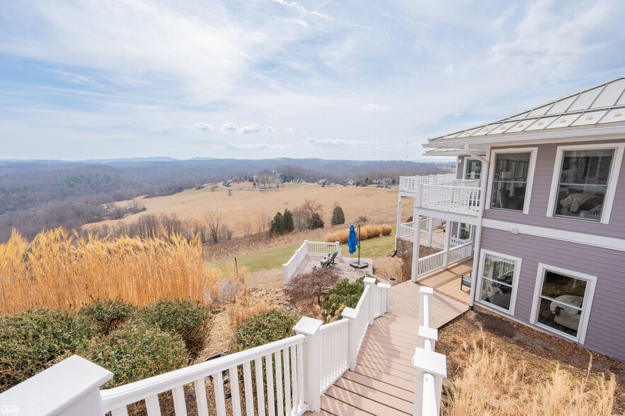 More Photos Of 125 River Ridge Dr, Pearisburg Hospitality For Sale