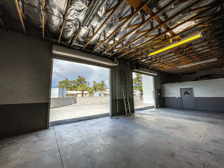More Photos Of 1675 S Mojave Rd, Las Vegas Warehouse For Sale