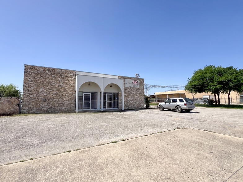 Primary Photo Of 1111 Paulsun St, San Antonio Light Manufacturing For Lease
