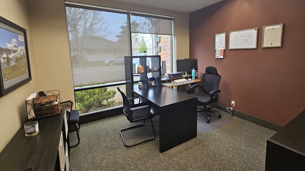 More Photos Of 1104 14th Ave, Longview Office For Lease
