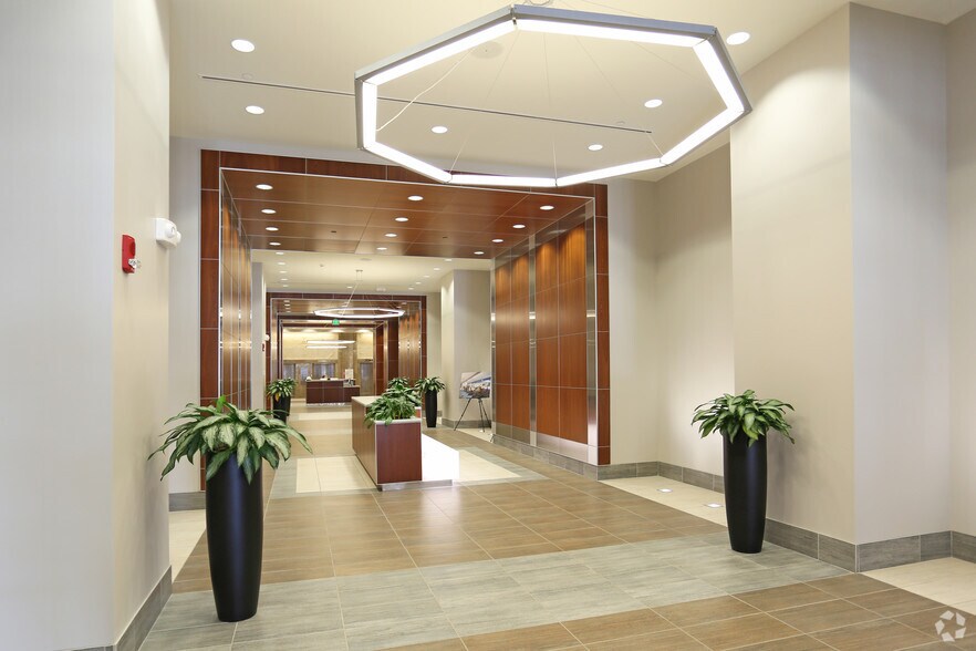 More Photos Of 260 E Main St, Rochester Medical For Lease