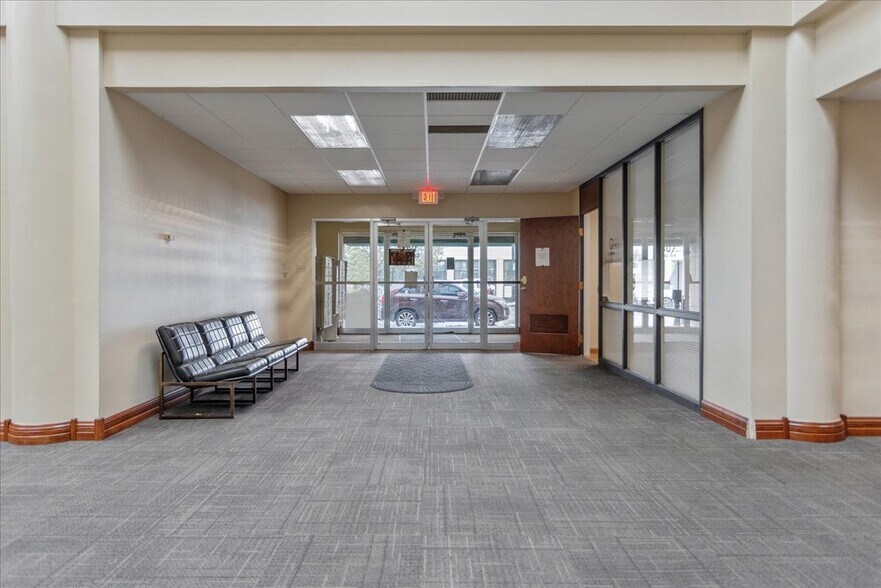 More Photos Of 1803-1807 Capitol Ave, Cheyenne Office For Sale
