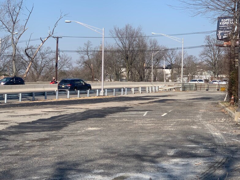 More Photos Of 1696 Bergen Tpke, Fort Lee Auto Dealership For Sale