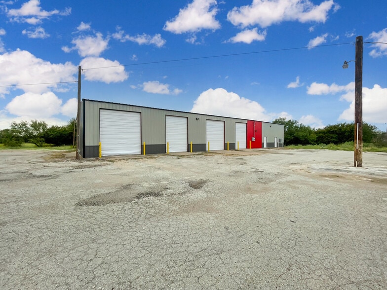 More Photos Of 2901 E Hwy 80, Abilene Warehouse For Lease