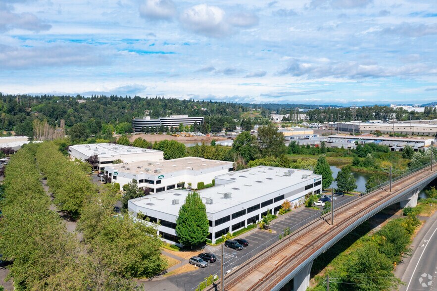 More Photos Of 3514-3516 S 116th St, Tukwila Flex For Lease