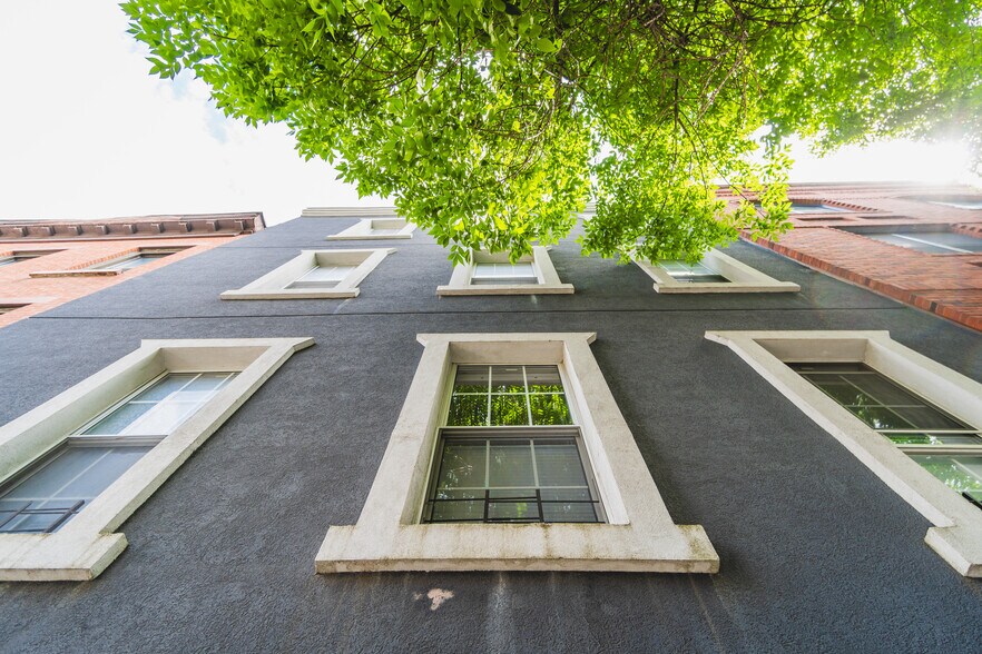 More Photos Of 128 India St, Brooklyn Storefront Retail Residential For Sale