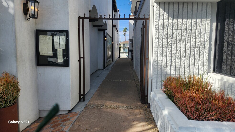 More Photos Of 224 Avenida Del Mar, San Clemente Office For Lease