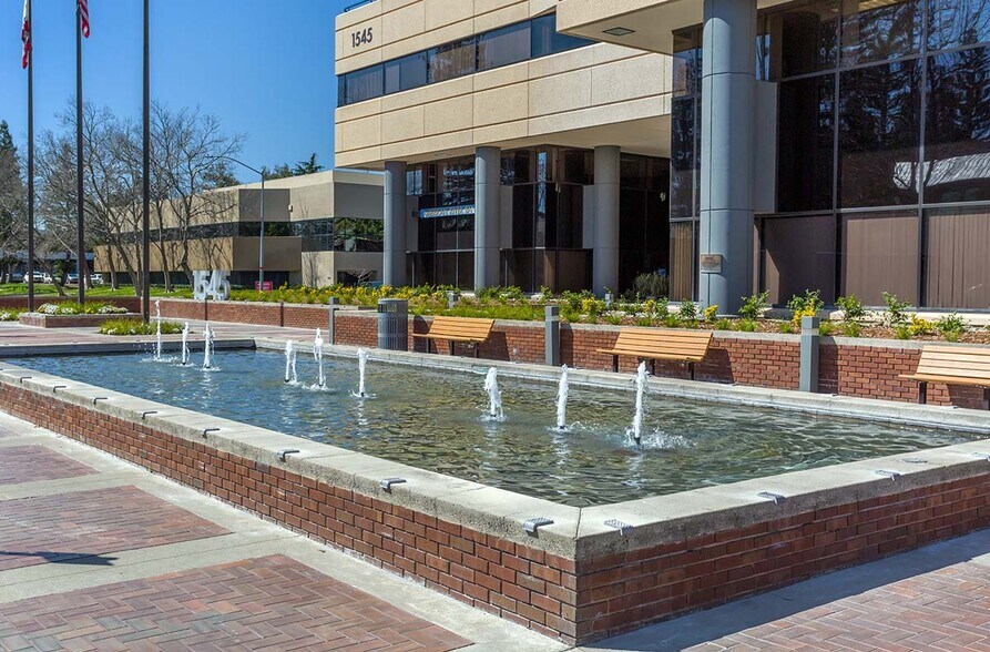 More Photos Of 1545 River Park Dr, Sacramento Office For Lease