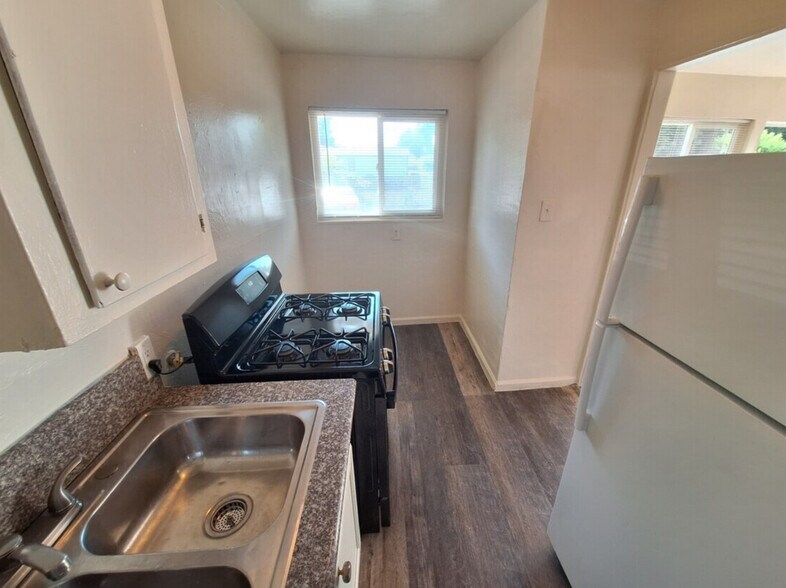 More Photos Of 1220 Sacramento Ave, West Sacramento Apartments For Sale