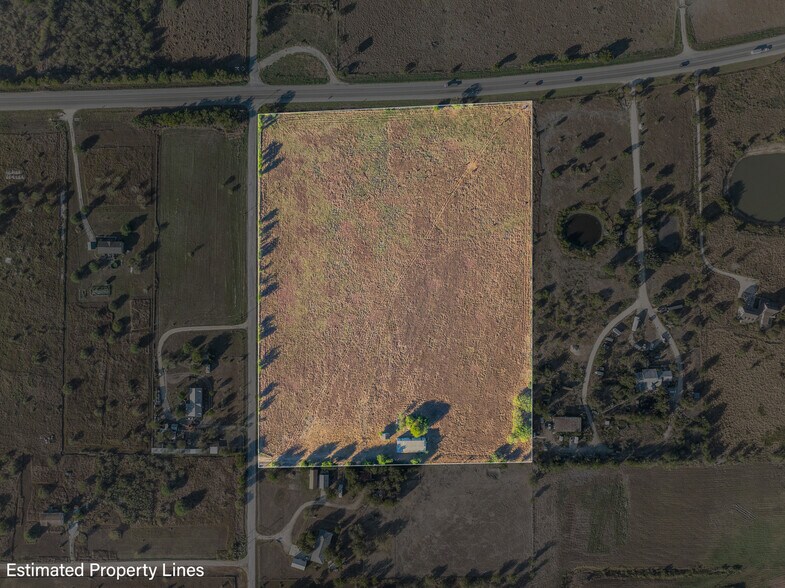 More Photos Of TX 80, Martindale Land For Sale