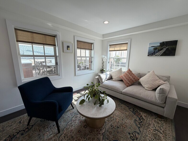 More Photos Of 390 E Walnut St, Pasadena Office For Lease