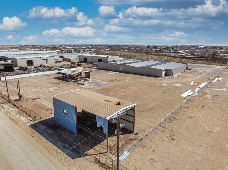 More Photos Of 2400 Steven Rd, Odessa Warehouse For Sale