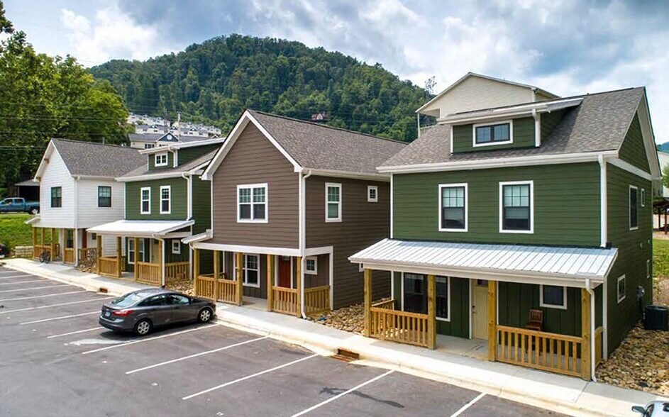 More Photos Of 4616 Little Savannah Rd, Cullowhee Apartments For Sale